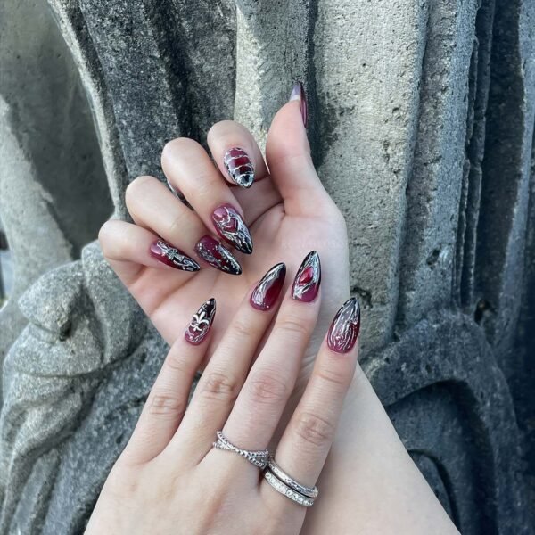 Cyber Vampire | faux ongles – Image 3