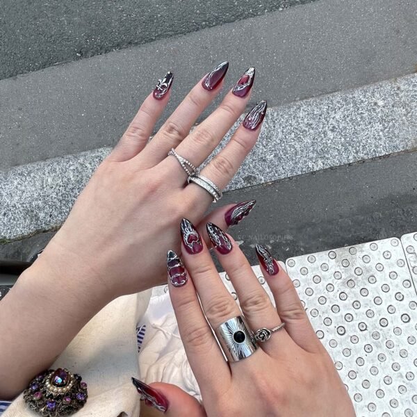 Cyber Vampire | faux ongles – Image 2