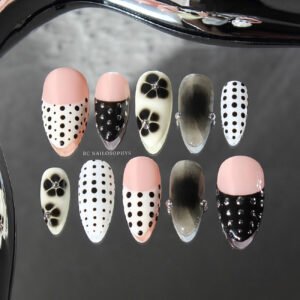 Blooming Polka Dots faux ongles
