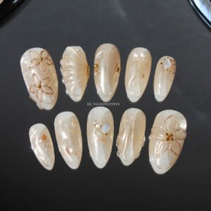 Gilded Sand faux ongles