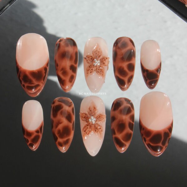 Tortoise Fleur faux ongles press on nails