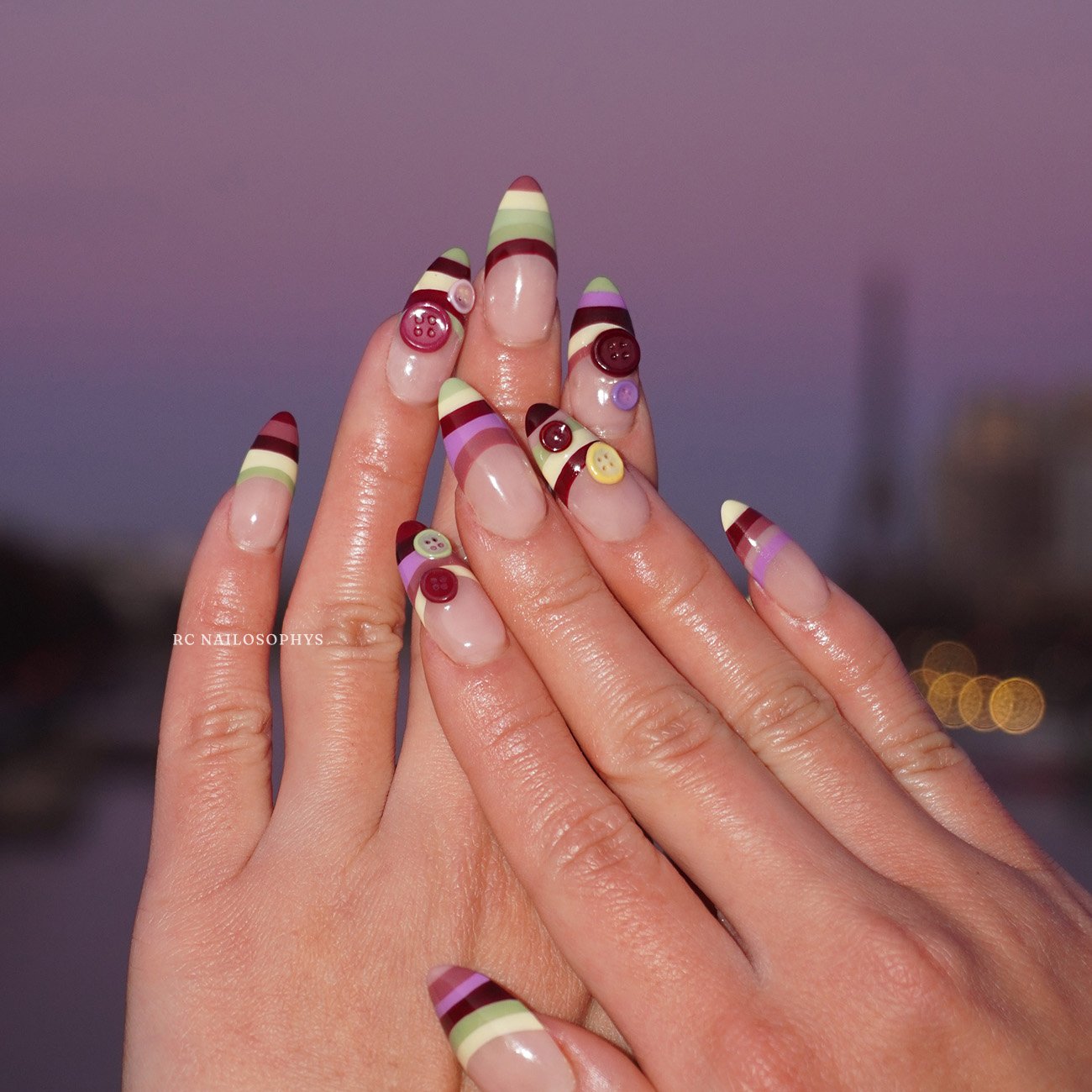 Buttoned Up faux ongles press on